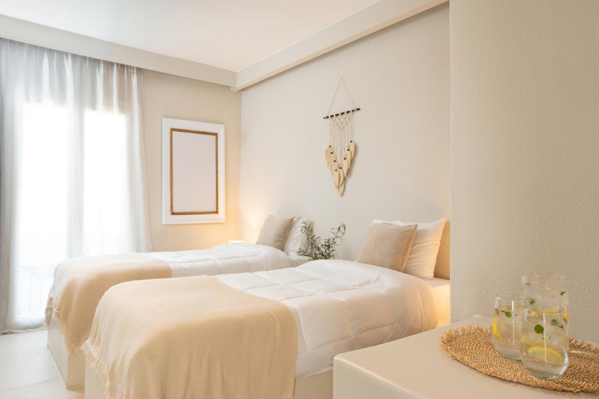 Paridian Elegant Living 호텔 Páros 외부 사진